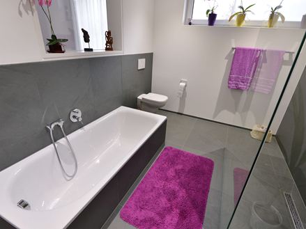 Im Badezimmer Fliesen als Hingucker | jonastone